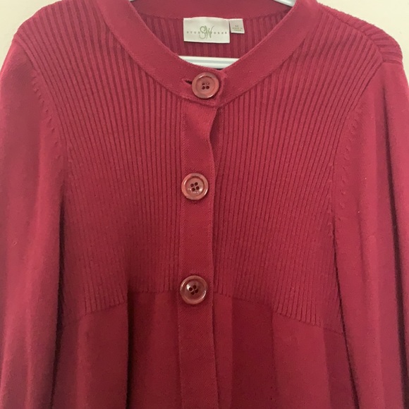 Studio Works   Burgundy Three Button Cardigan Sweater  Women's Size Med - Picture 2 of 10